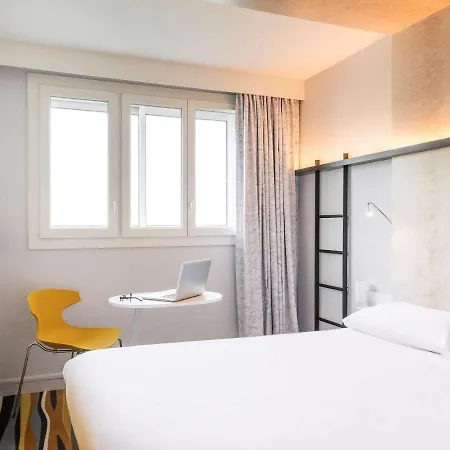 Hotel Ibis Styles Meaux Centre Esterno foto